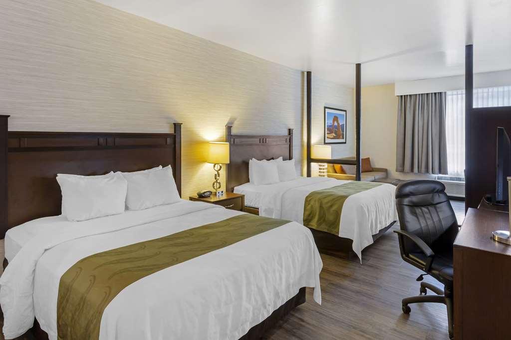 Quality Suites Moab Near Arches National Park Værelse billede